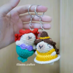 Móc khoá len Capybara Công chúa Disney: Ariel & Belle
